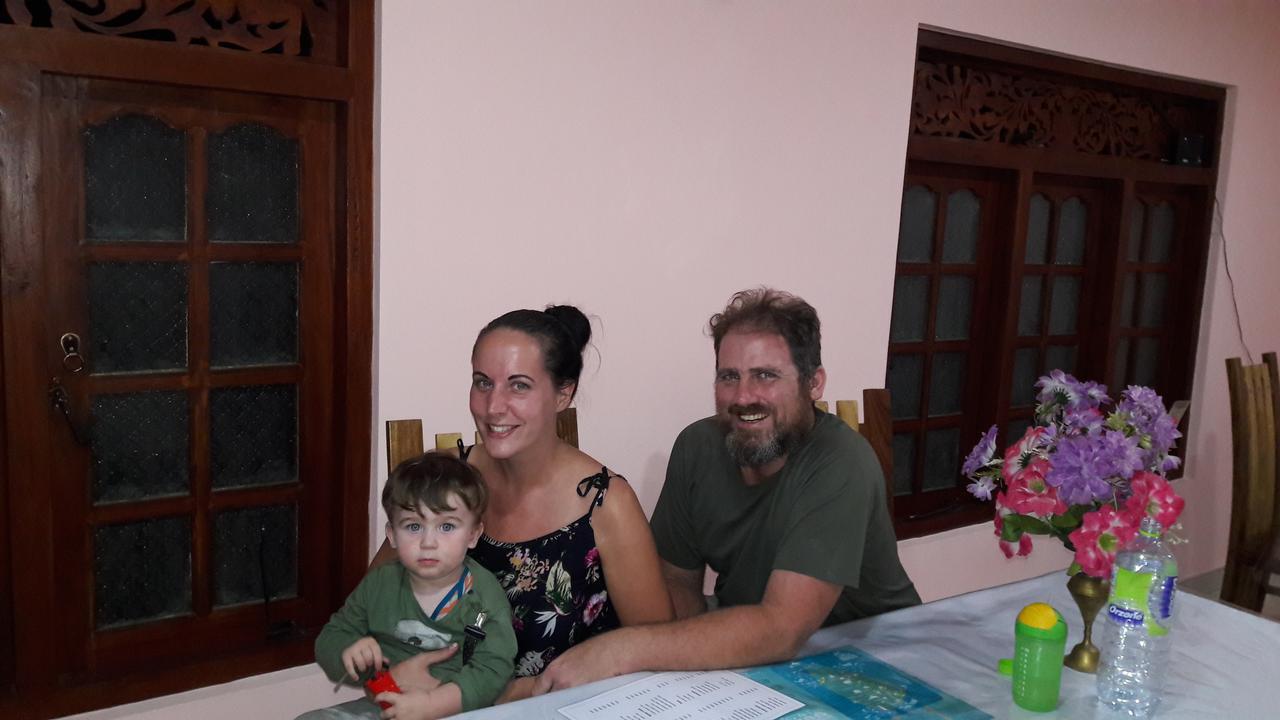 Apple Sara Home Stay Kandy Exterior photo