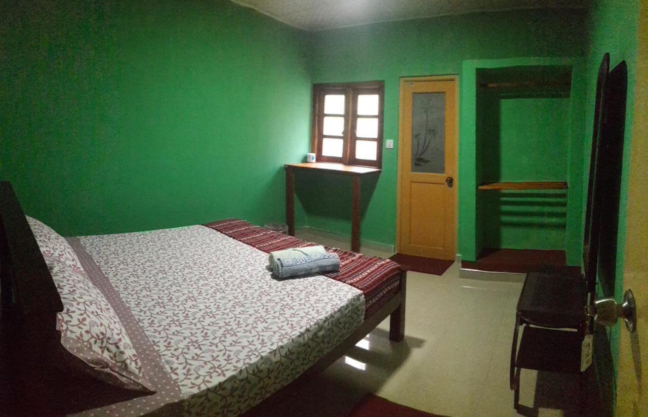 Apple Sara Home Stay Kandy Exterior photo